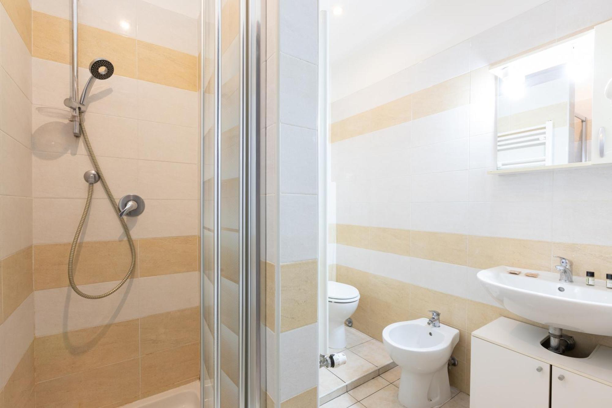 Affittacamere Alpino 76 โรม ภายนอก รูปภาพ